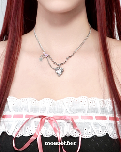 AURORA HEART RIBBON CHAIN NECKLACE