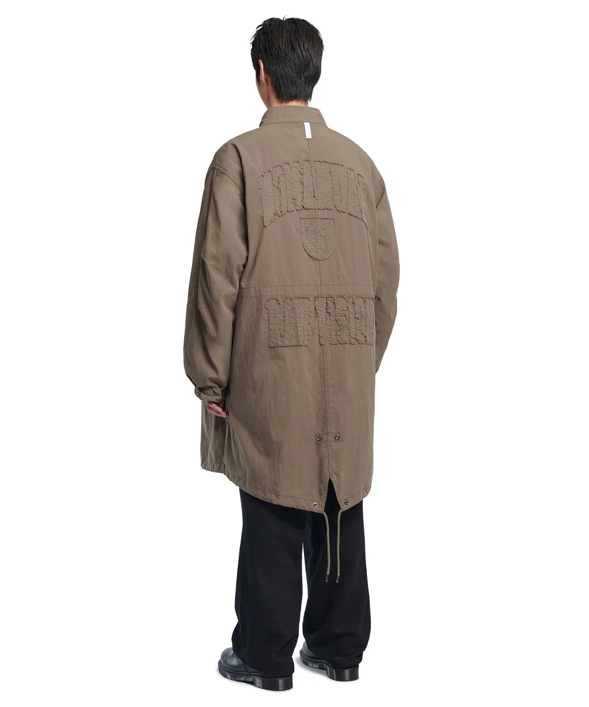 パッチドエンブレムパーカー - ウォッシュドブラウン