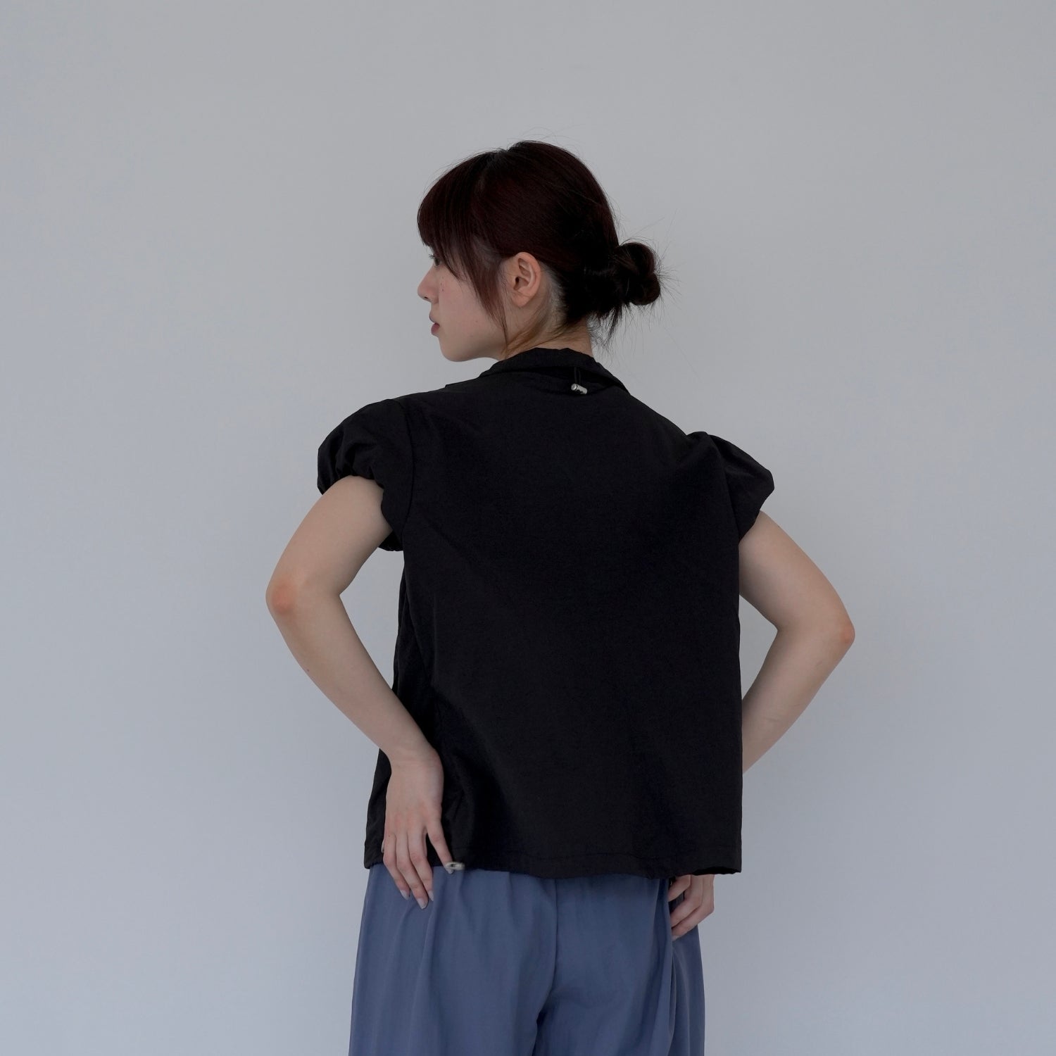 puff sleeve nylon tops