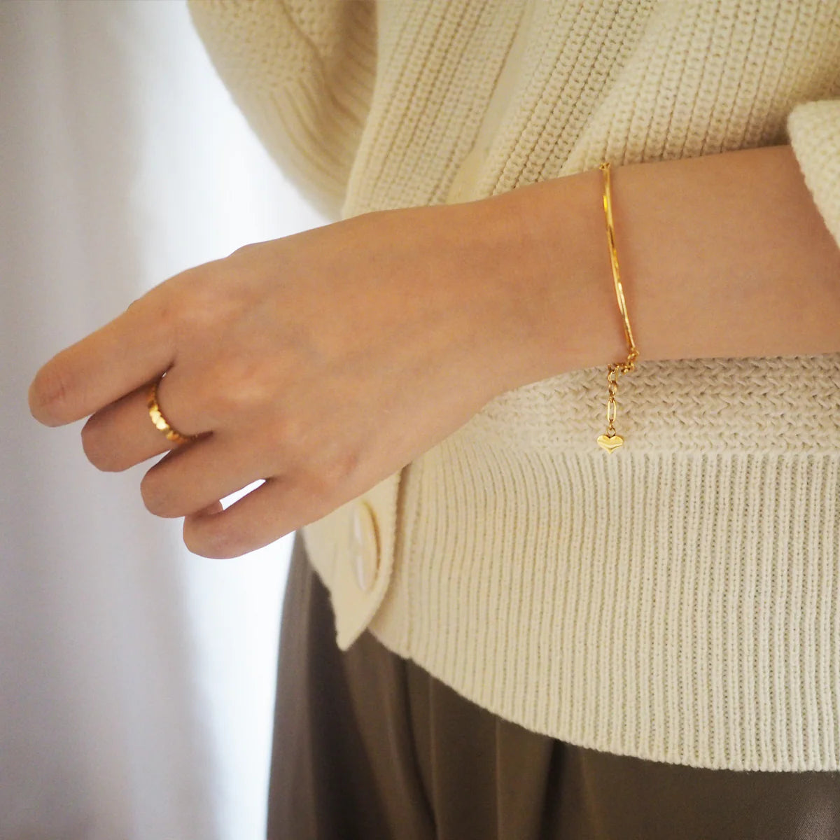 ハートカーブバーブレスレット