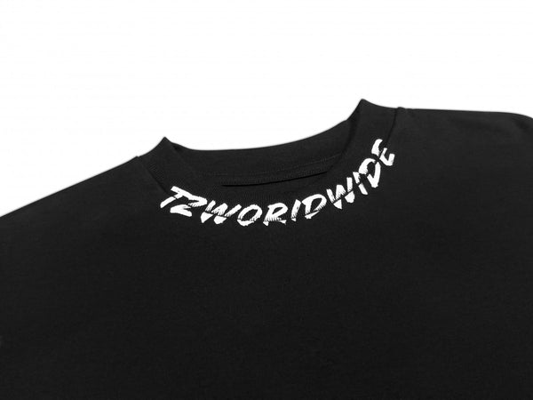 TZ NECKLINE SIGNATURE OVERSIZED TEE - BLACK