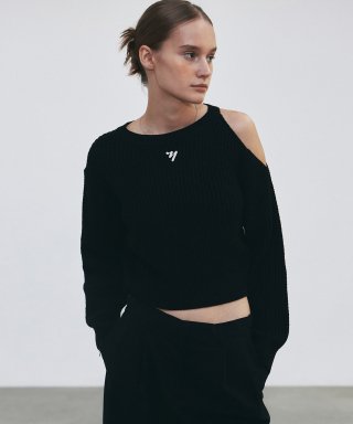 NNC OPEN SHOULDER CUT OUT KNIT_BLACK