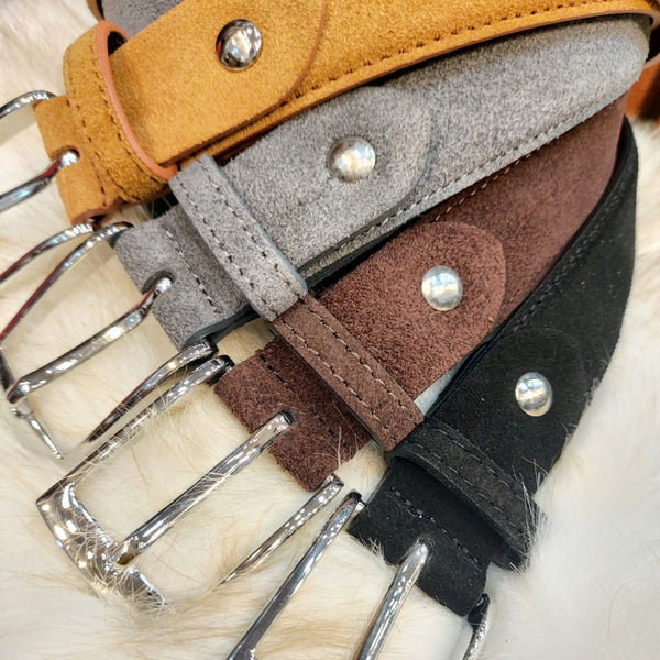 Trendy suede belt