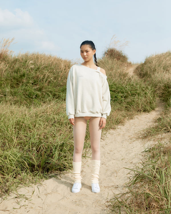 Lucy off-shoulder Sweatshirt _ melange ivory(1PCS)