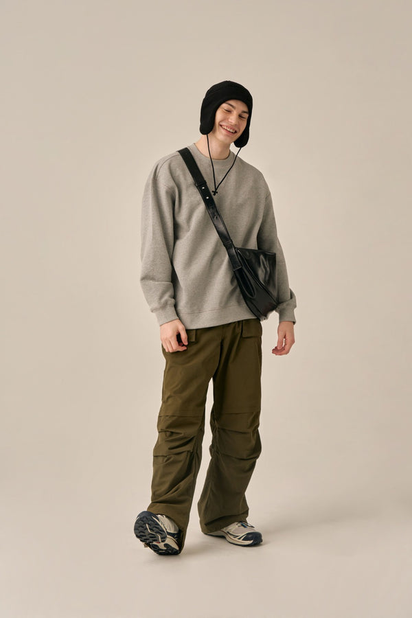 VOLUME POCKET PINTUCK PANTS - KHAKI