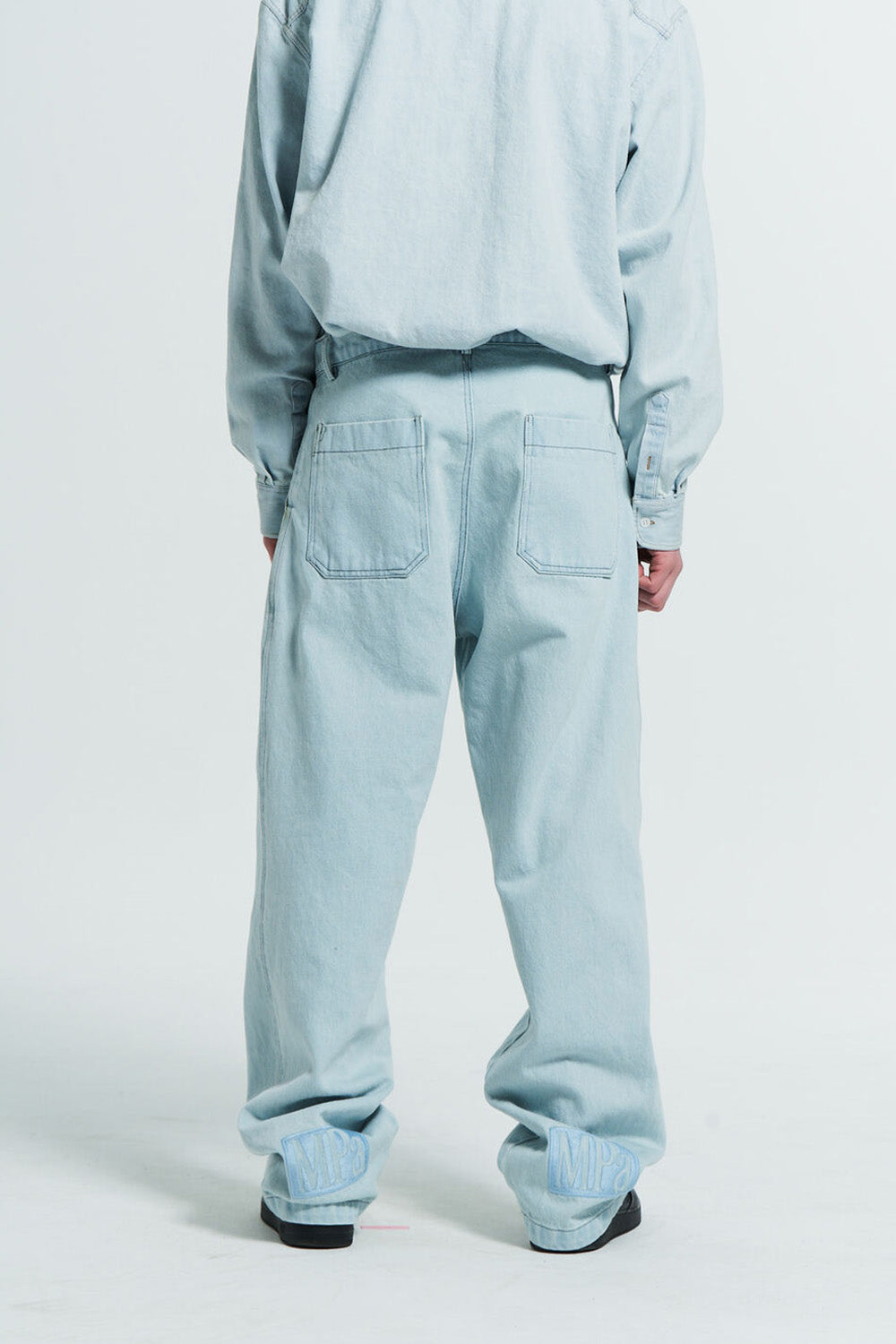 MPa CALF LOGO DENIM PANTS (LIGHT BLUE)