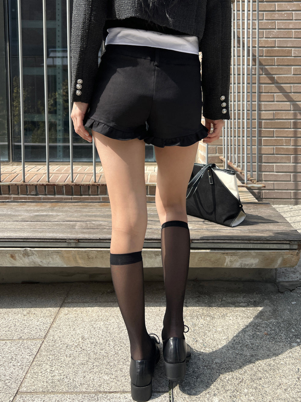 ザ・クラシックレースアップフラットローファー (ブラック)