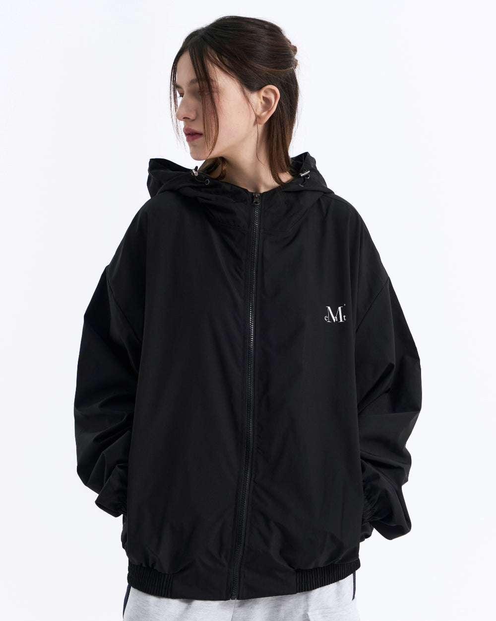 BACK ROUND WINDBREAKER (Black, Charcoal)