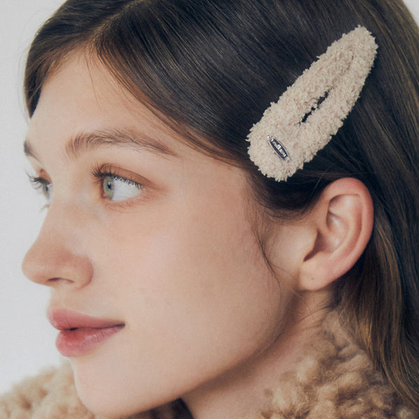 BOUCLE SIDE HAIR PIN (BEIGE)