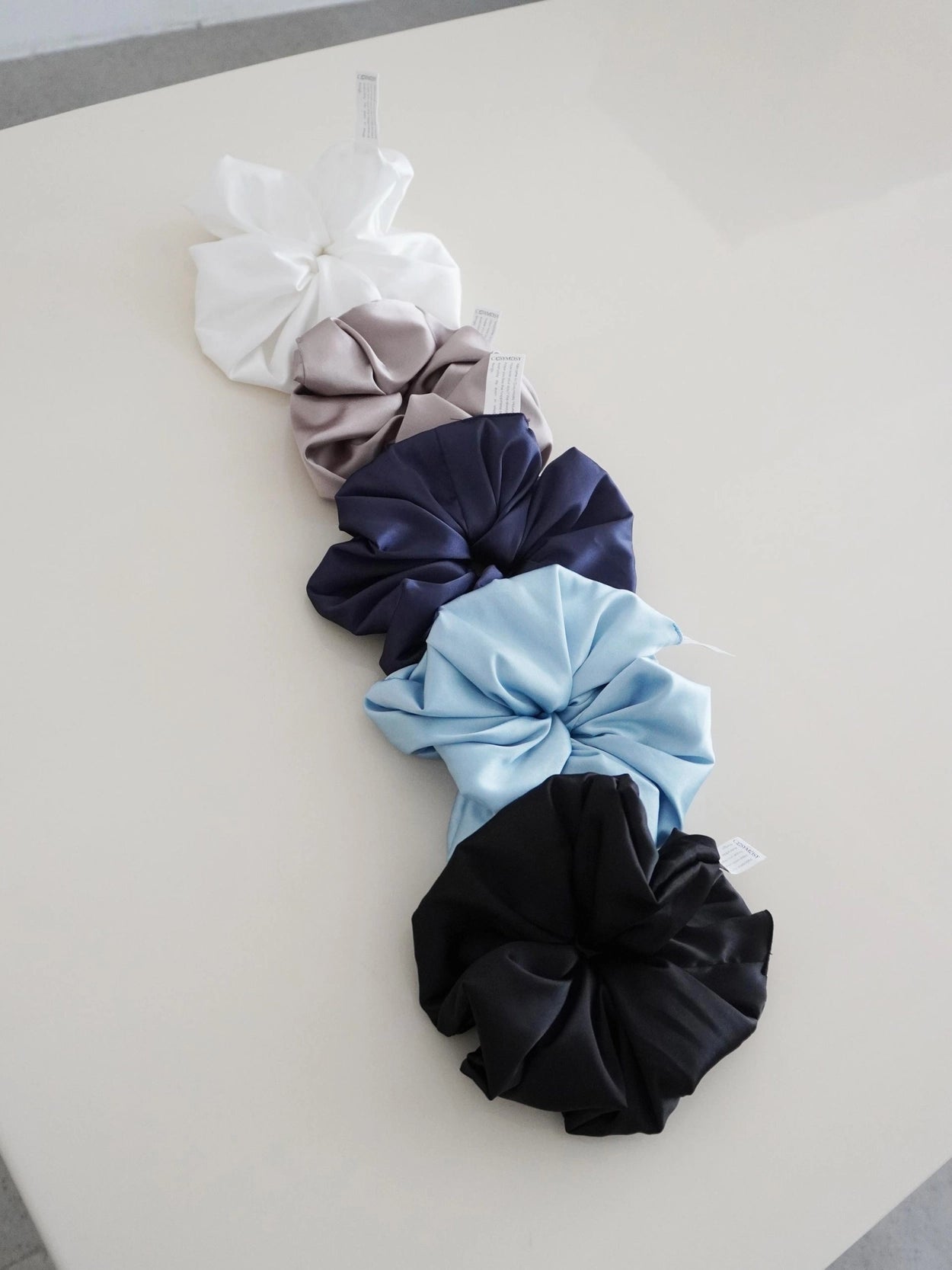 Cosymosy サテンシュシュ - 5 Color