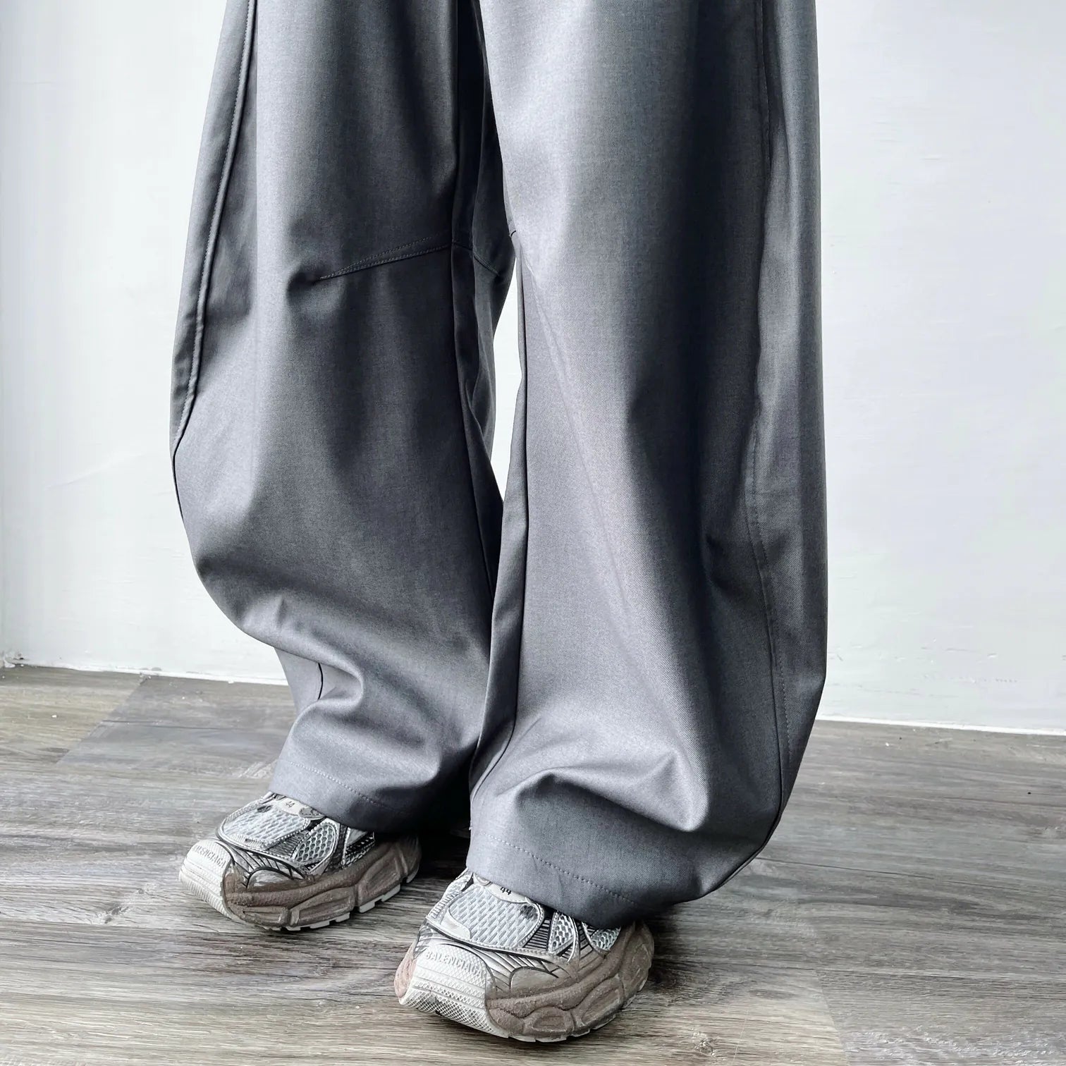 Tailored Curved Blade Pants