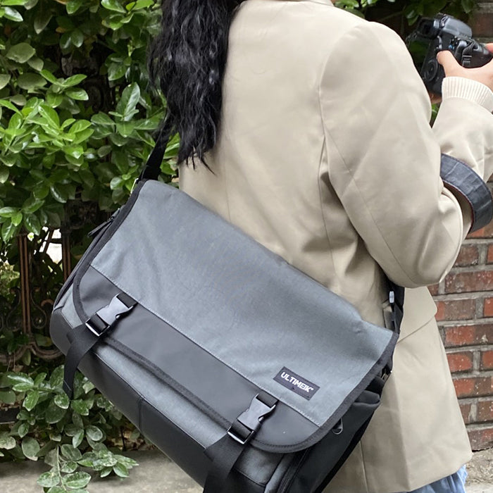 6011 Messenger Bag Grey