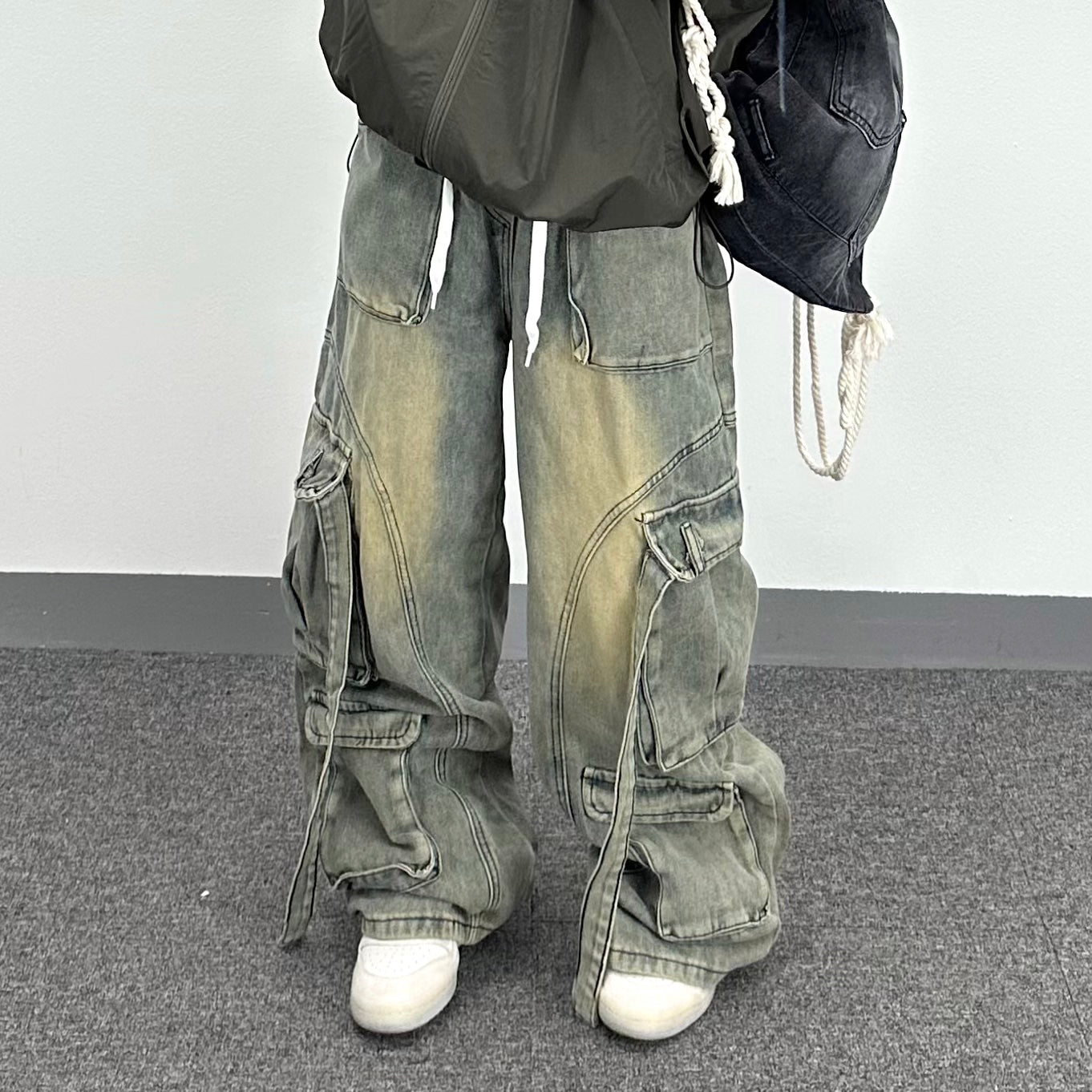 Multi cargo strap pants