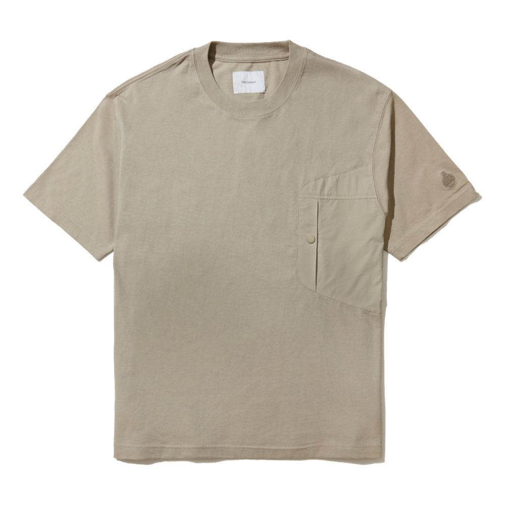 OPEN DIALOGUE POCKET TEE-BEIGE