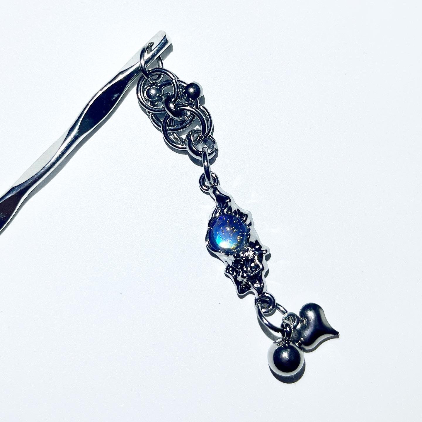 Pierced drop ornamental hairpin