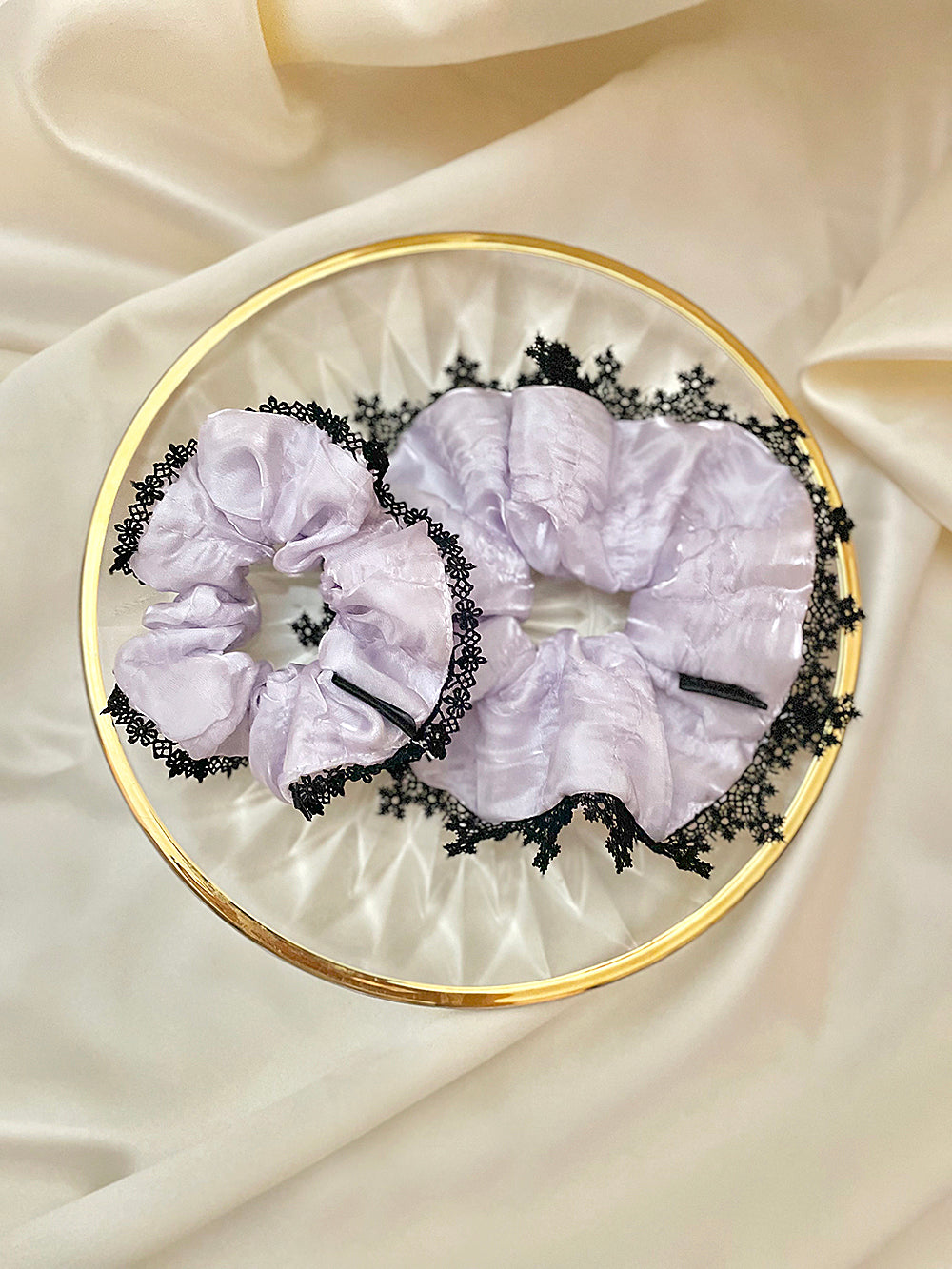 Glossy Organza Lace Satin Hair Scrunchie (M)