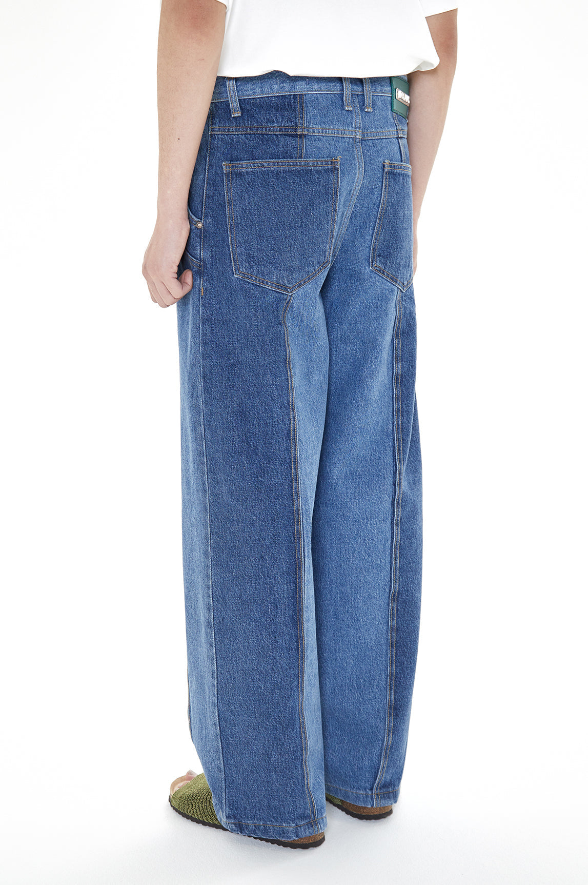 Contrast pintuck Denim Pants (Two tone light blue)