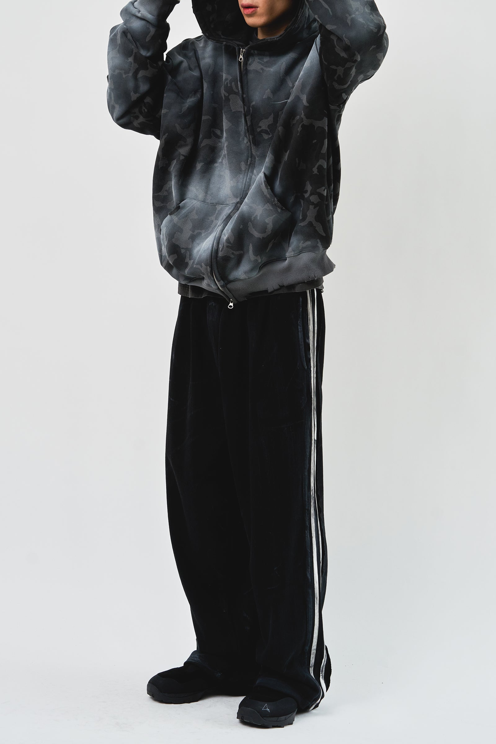 Tom Dirty Washed Track Pants (2color)