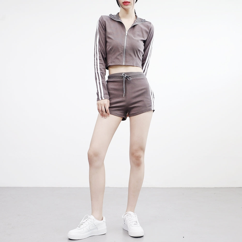 (1+1) Bake track zip-up + short pants set