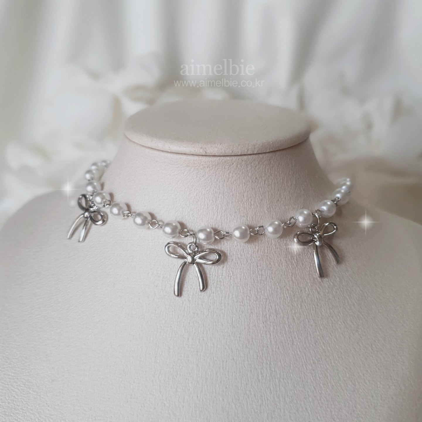 Three Ribbons Pearl Choker Necklace - Silver Color