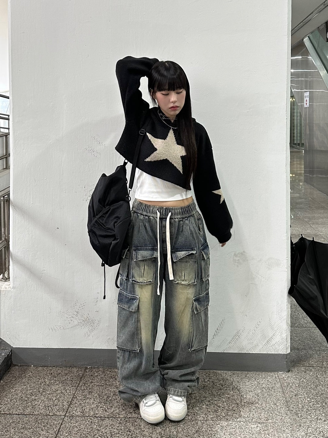 Triple-Star Crop Hood Knitwear