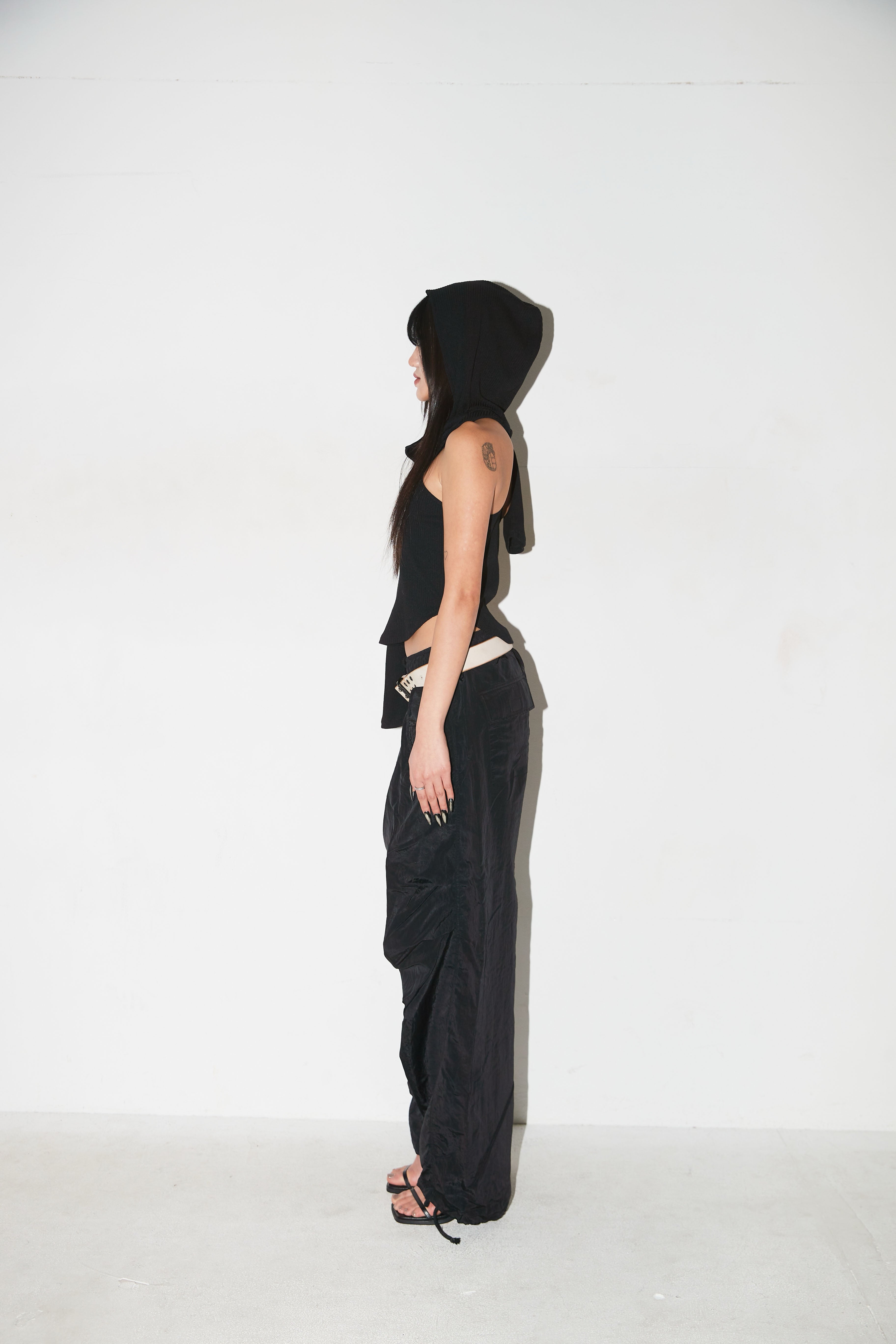 06. PARACHUTE PANTS BLACK