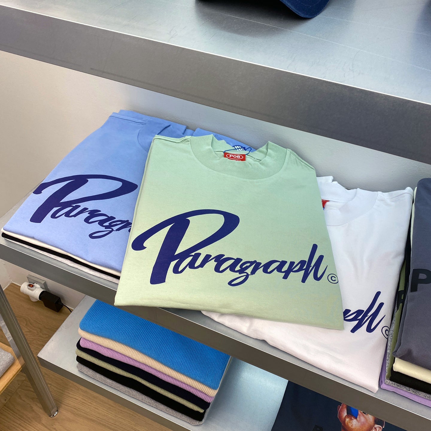 paragraph handwriting logo long T 7color