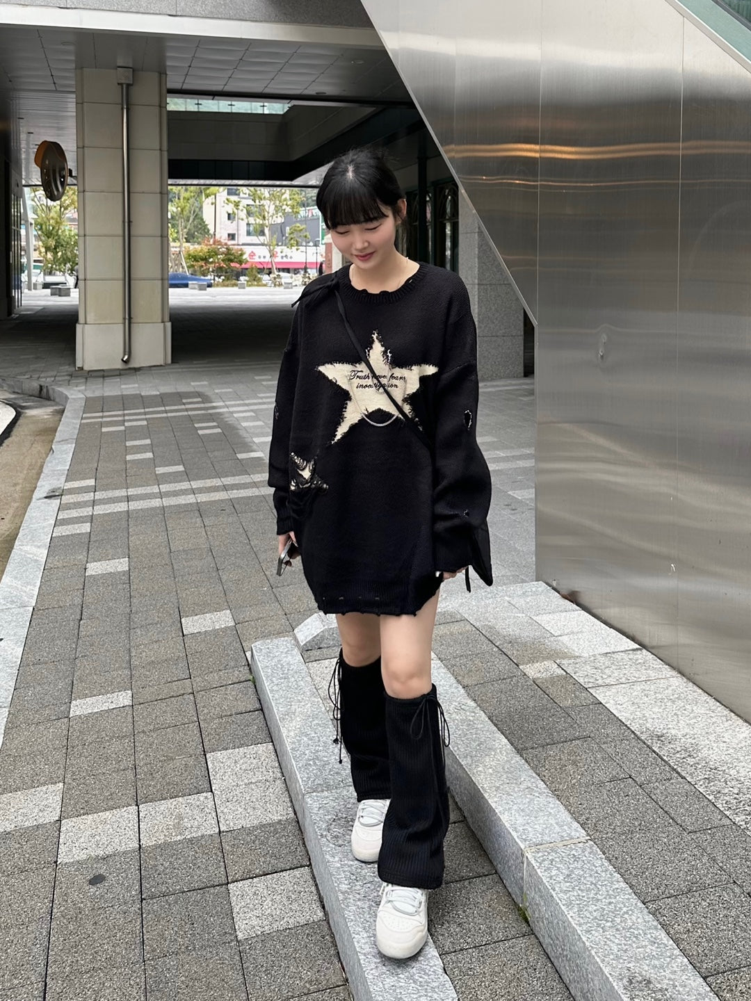 Chain-Star Loose Knit Sweater