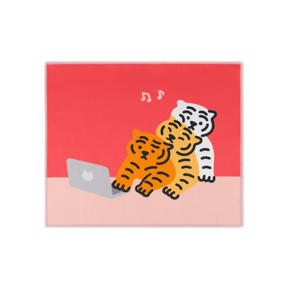 THREE TIGERS MOUSE PAD