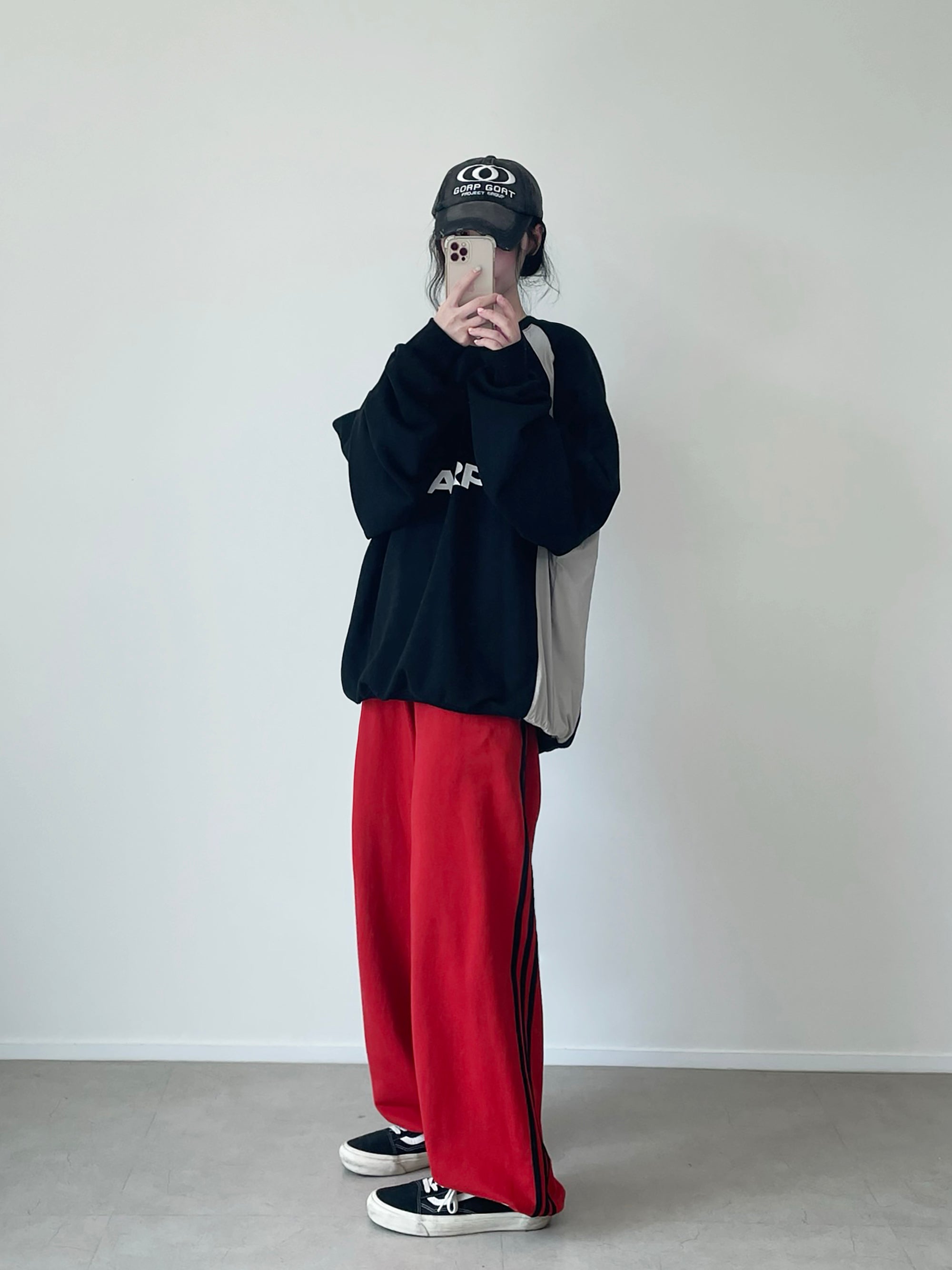 W Block overfit sweatshirt