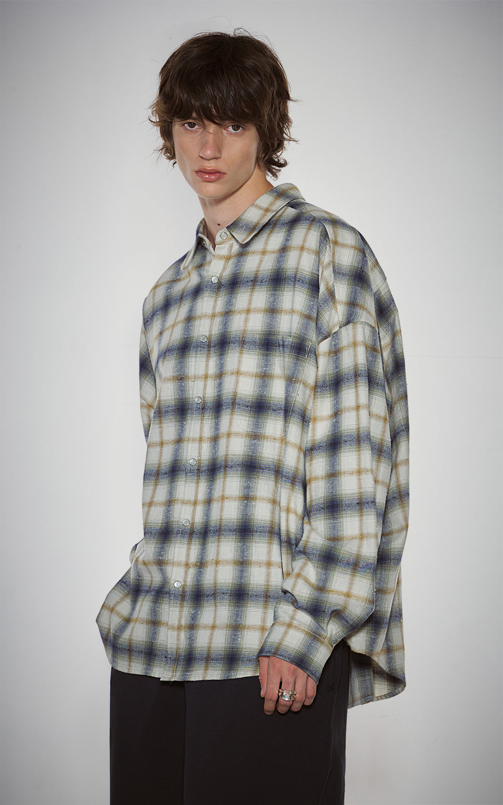 ROUNDED COLLAR CHECK SHIRT_IVORY