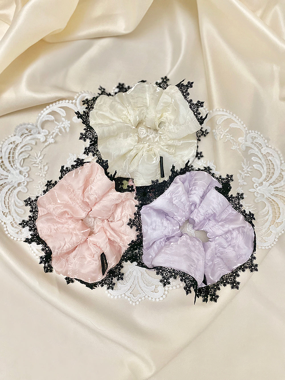 Glossy Organza Lace Satin Hair Scrunchie (M)