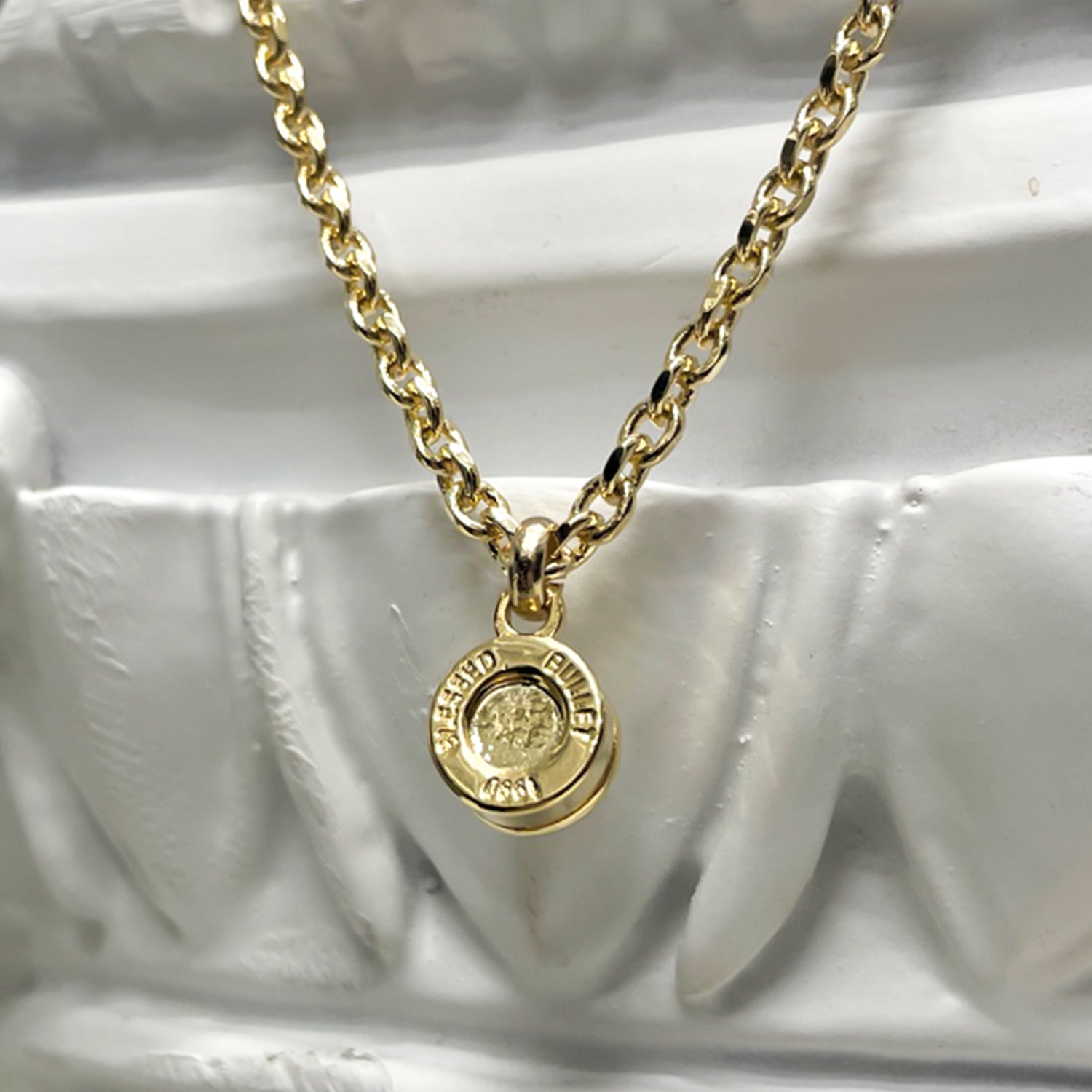 Bullet Back Necklace_gold