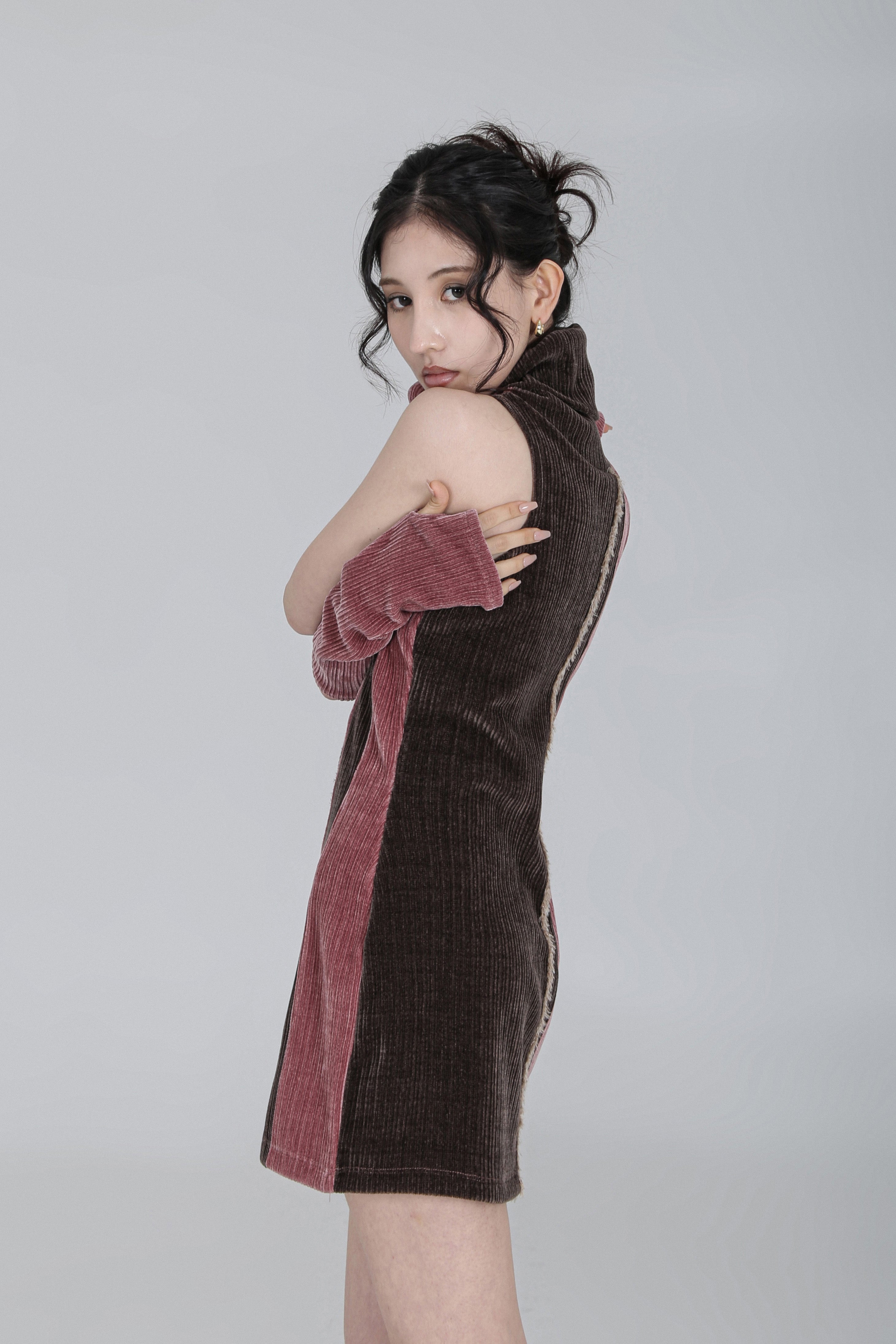 HOLIDAY TURTLENECK DRESS #PINK BROWN