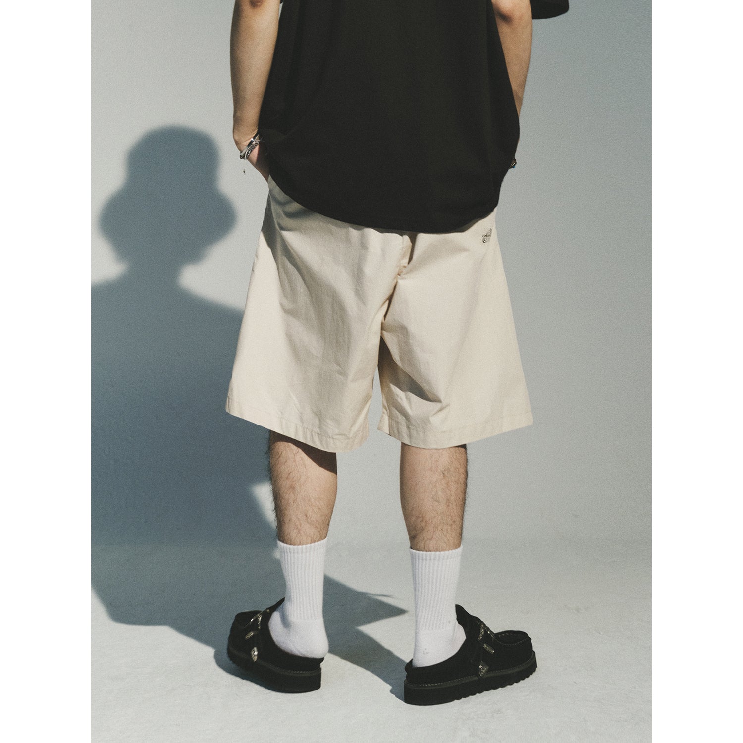 HALF BANDING BERMUDA PANTS_IV