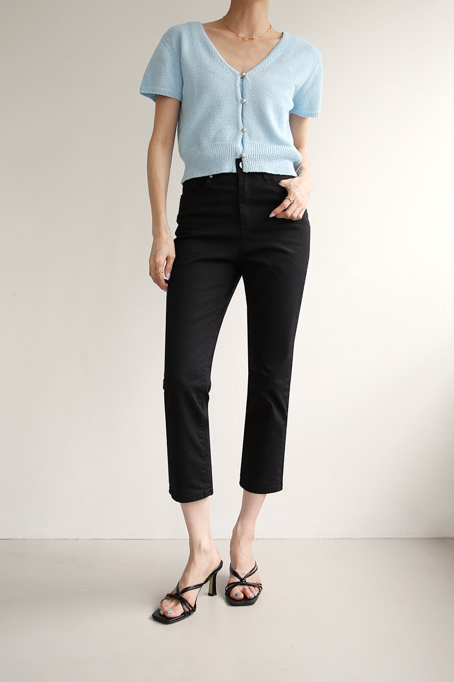 FLAT CROP JEANS