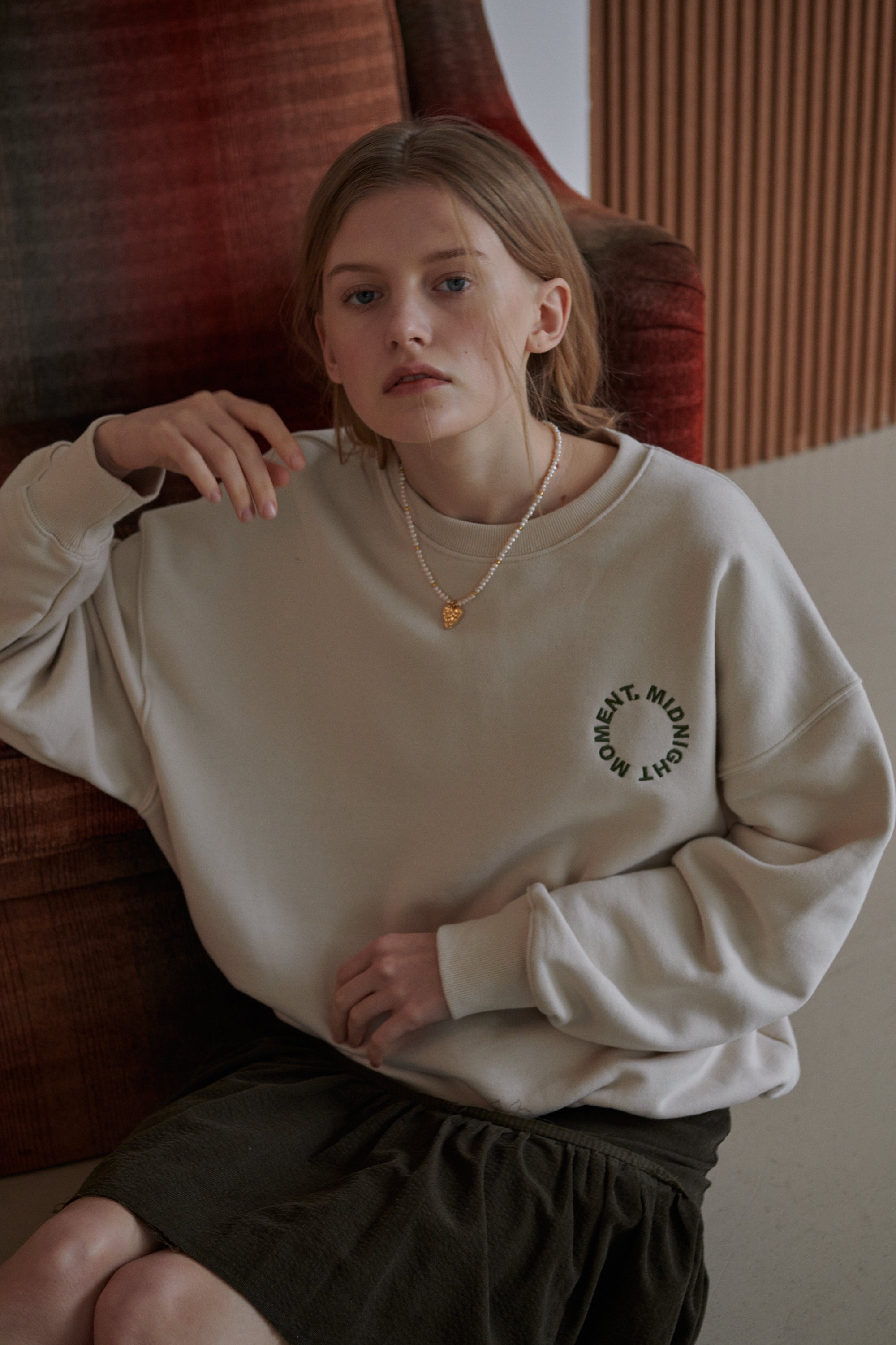 round logo sweat shirt - light beige