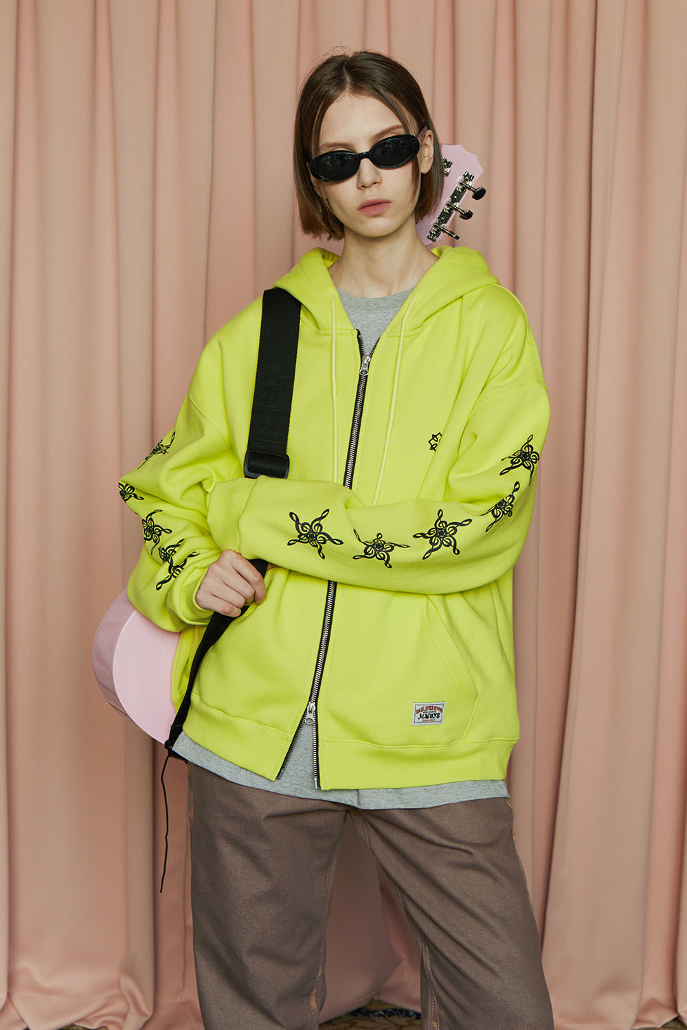 STAR ZIP-UP HOODIE / LIME YELLOW