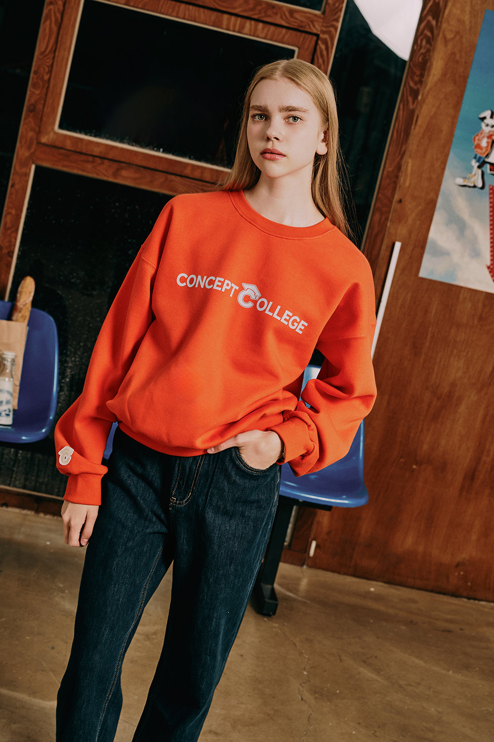 ベーシックラインロゴスウェットシャツ・オレンジ［ユニセックス］/ Basic Line Logo Unisex Orange Sweat Shirt