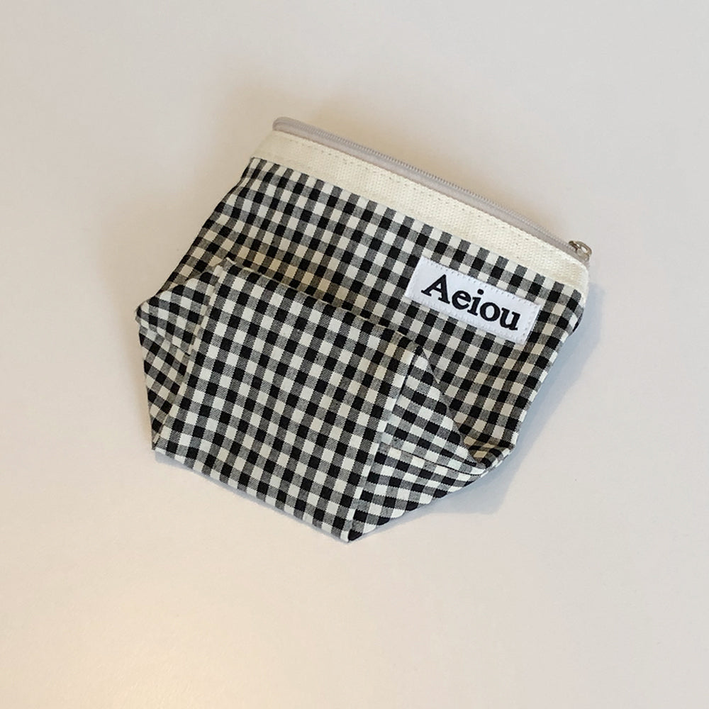 Aeiou Basic Pouch (M size) Black Ginghamcheck