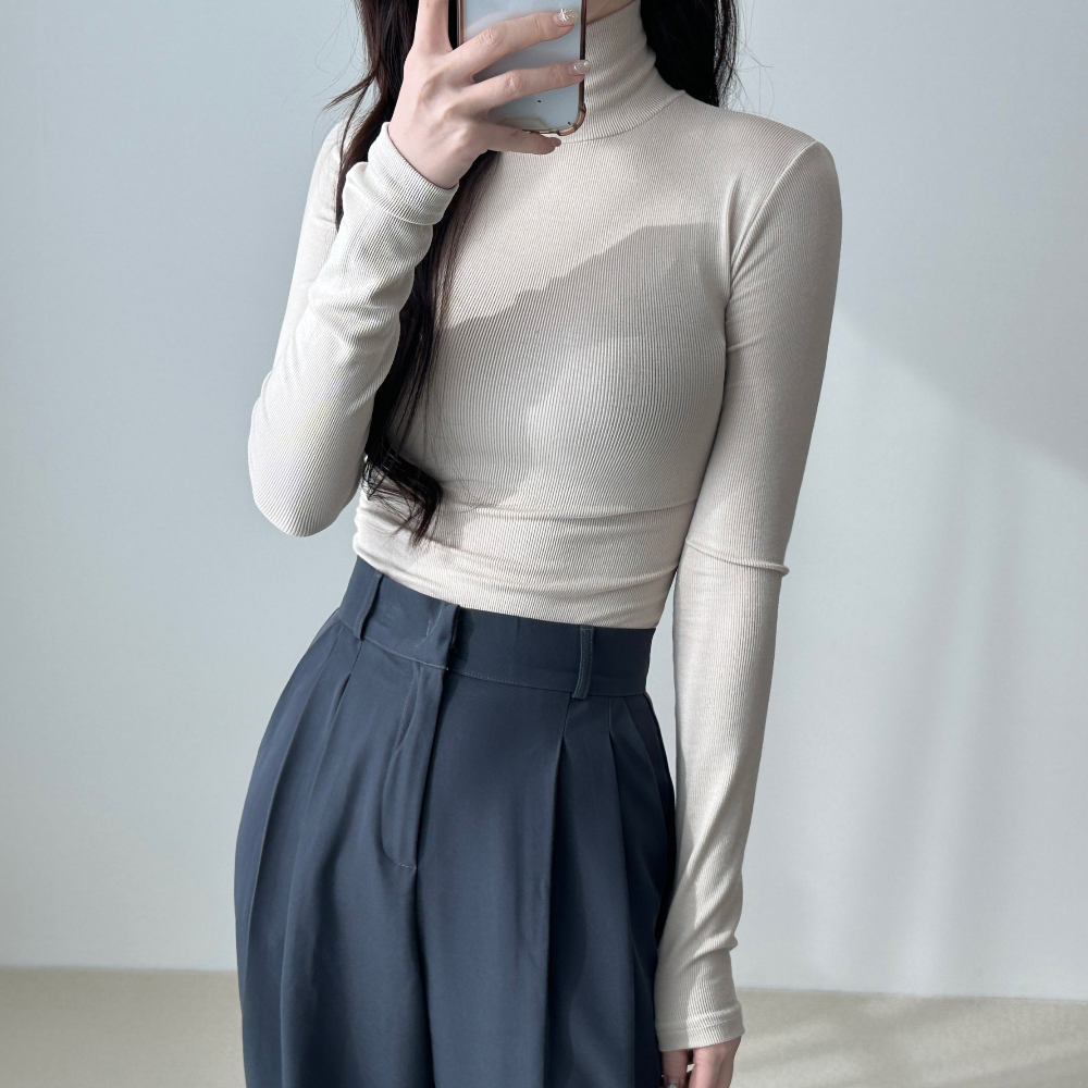 Soft turtleneck Long sleeved