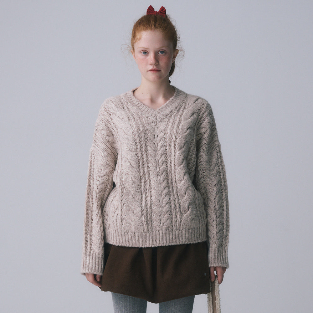 V-NECK CABLE KNIT PULLOVER, BEIGE