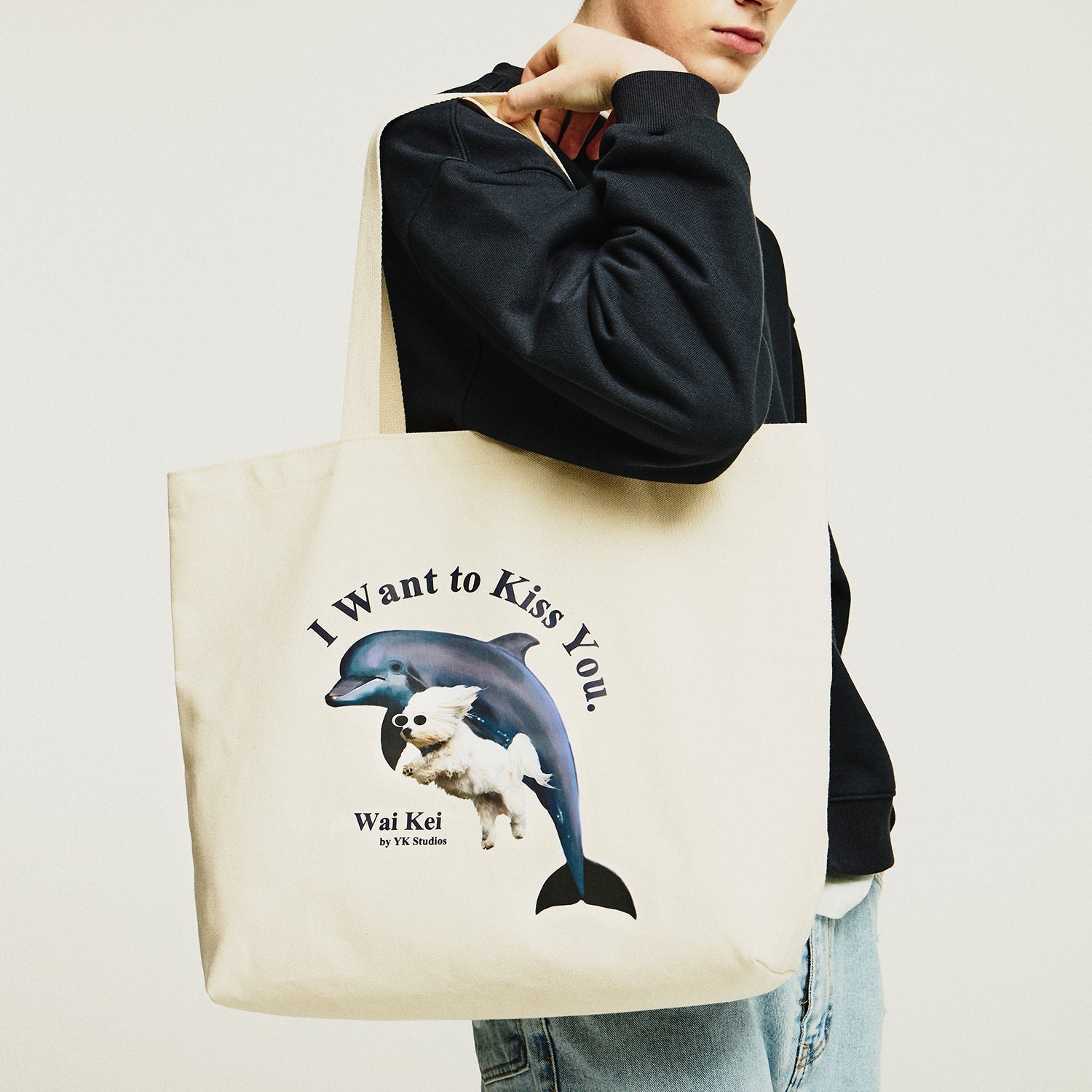 Puppy dolphin jumping ecobag