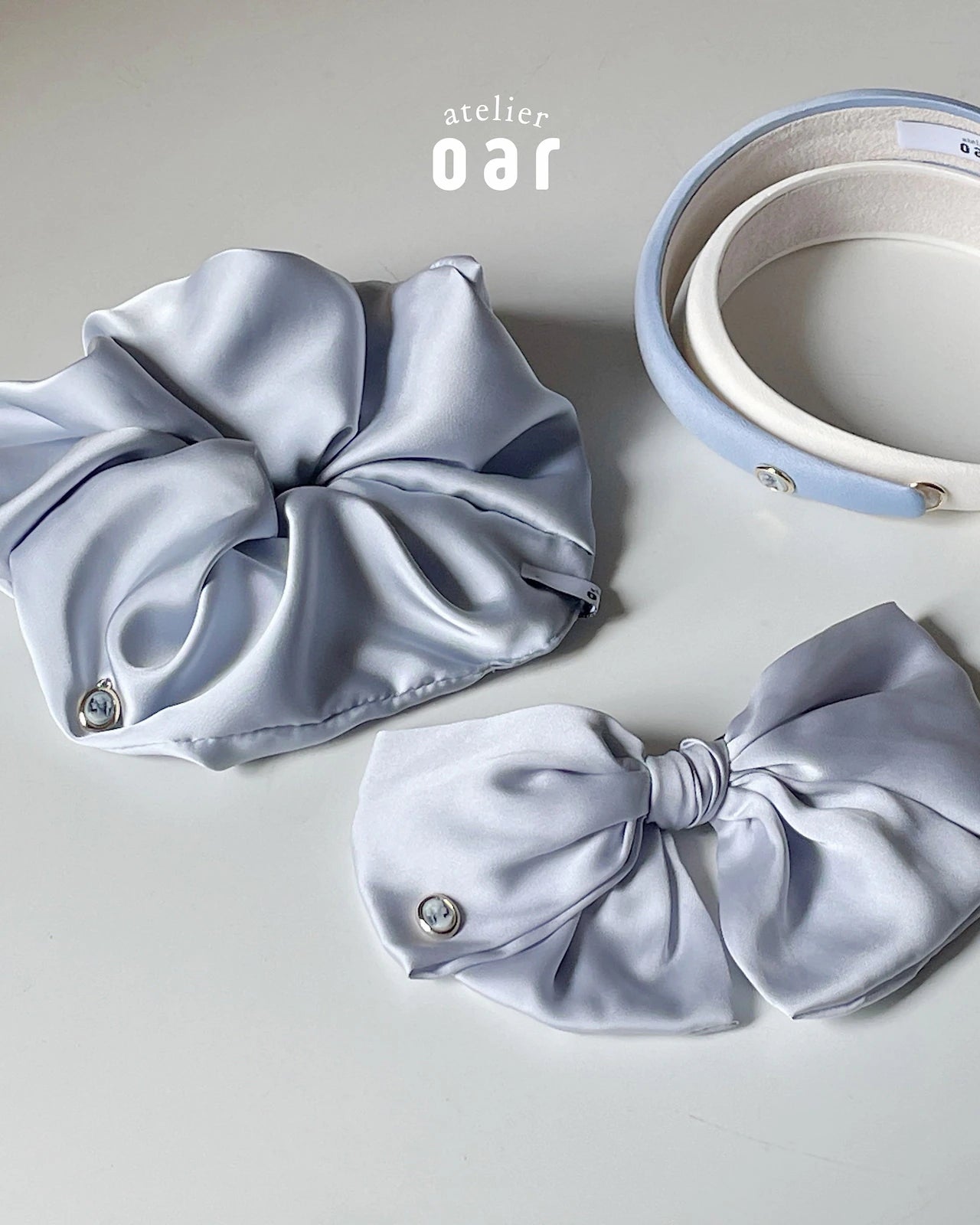 Vintage Mood Cameo Satin Volume HairBand [Blue]