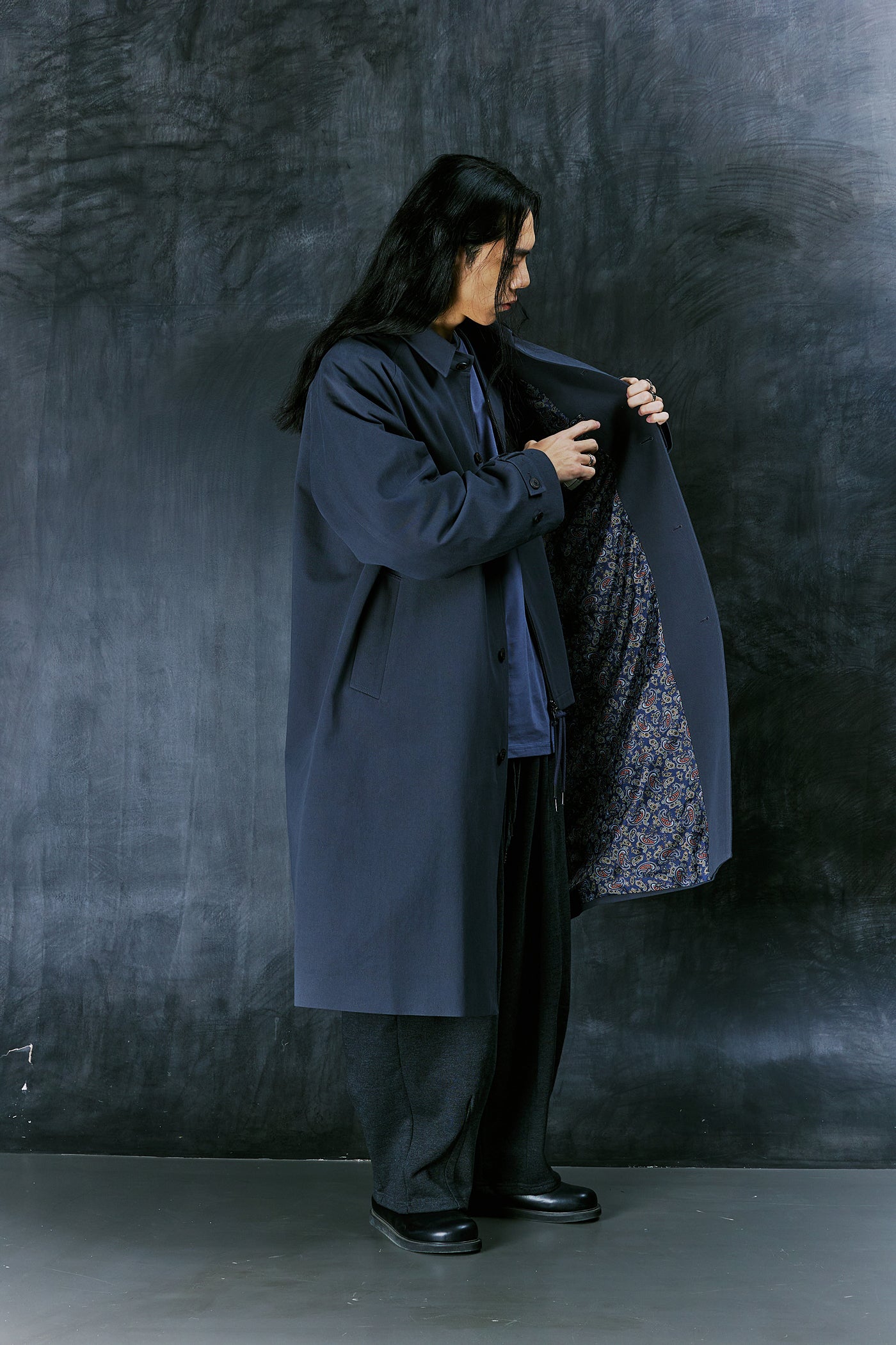 EARTH COTTON BALMACAAN COAT (Charcoal)