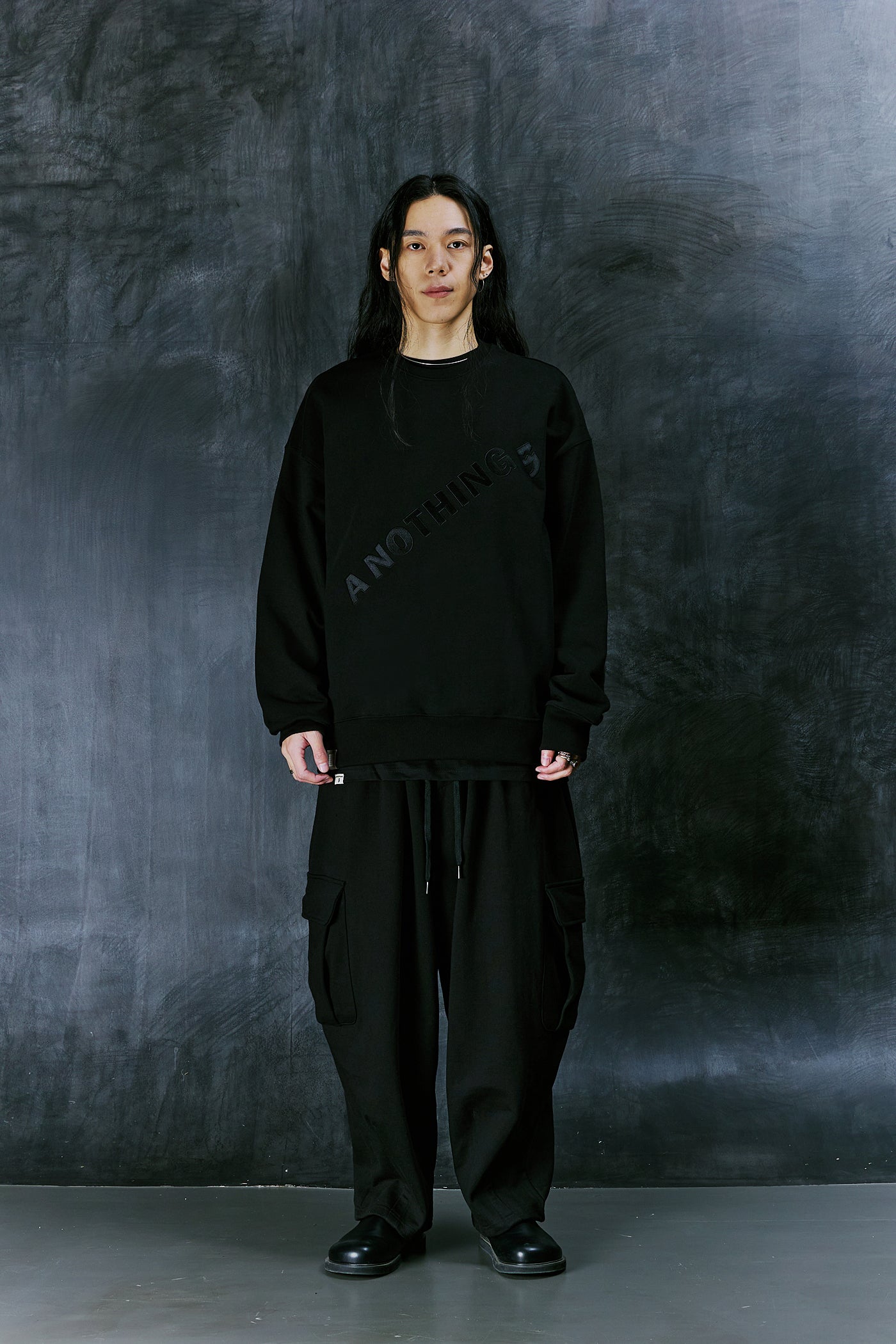 DIAGONAL-EMBROIDERY MTM (Black)