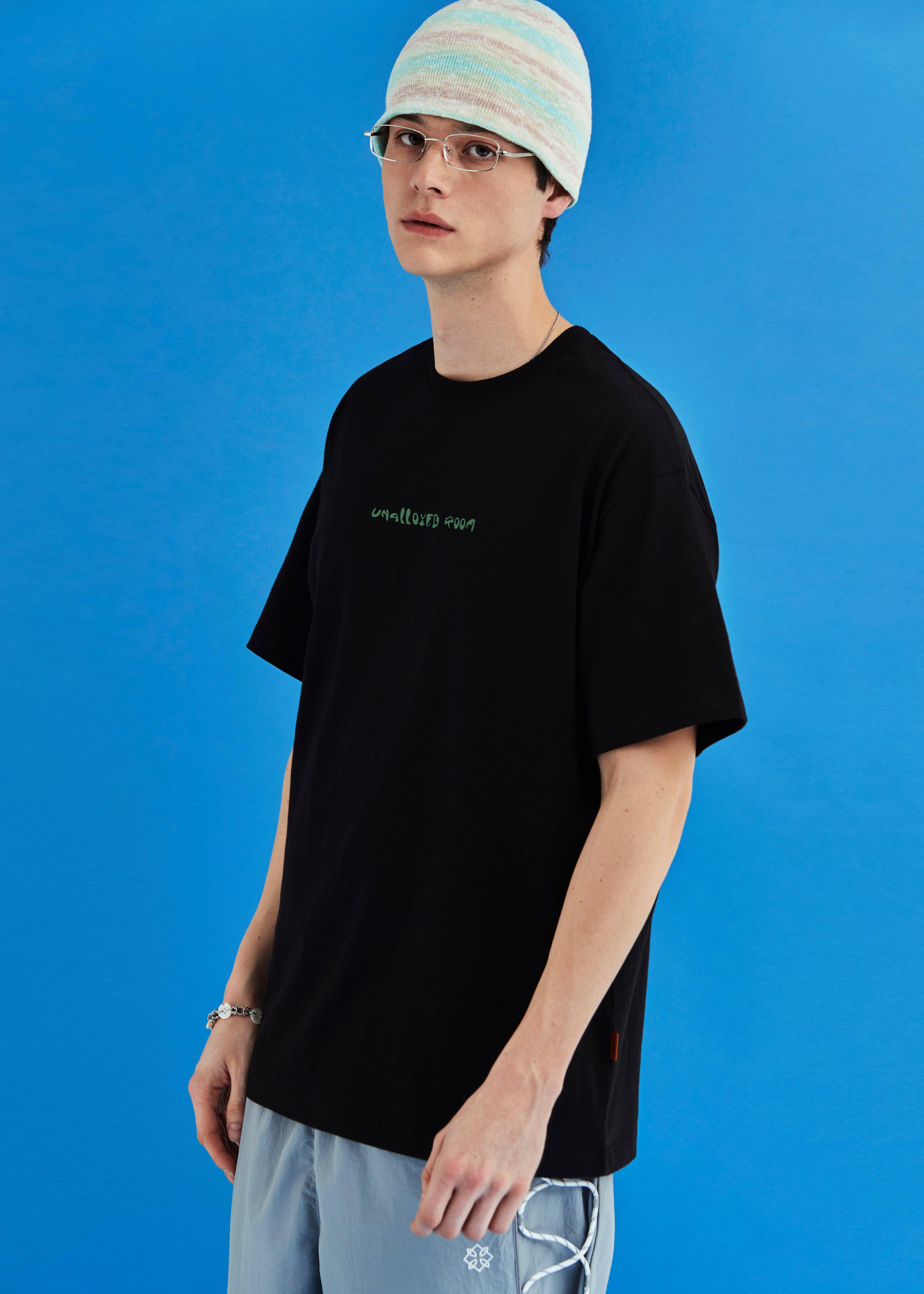 LOGO LEAF T SHIRT / BLACK