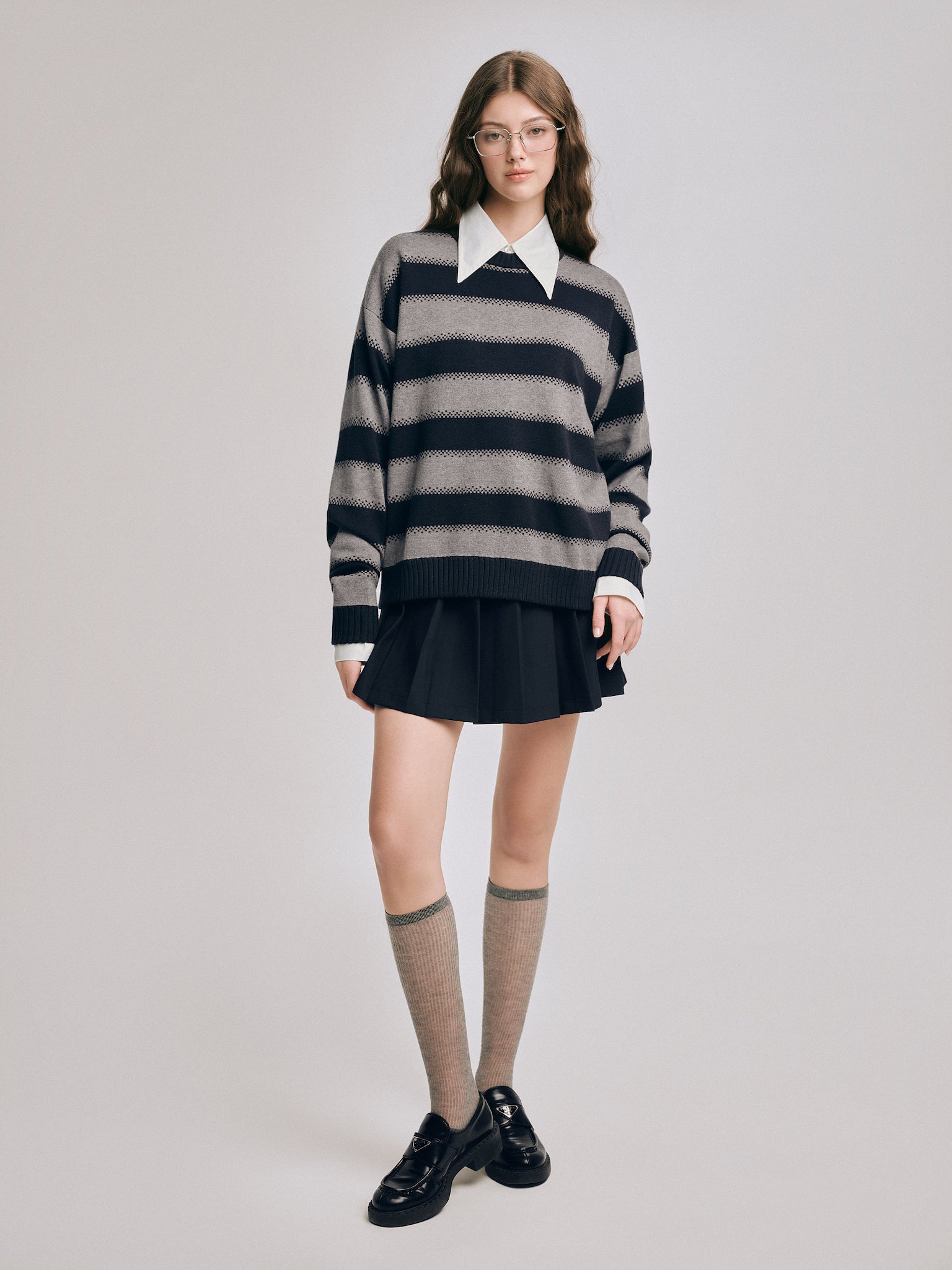 DVRK PRIVÉ GARDENIA STRIPED KNITTED SWEATER - GREY