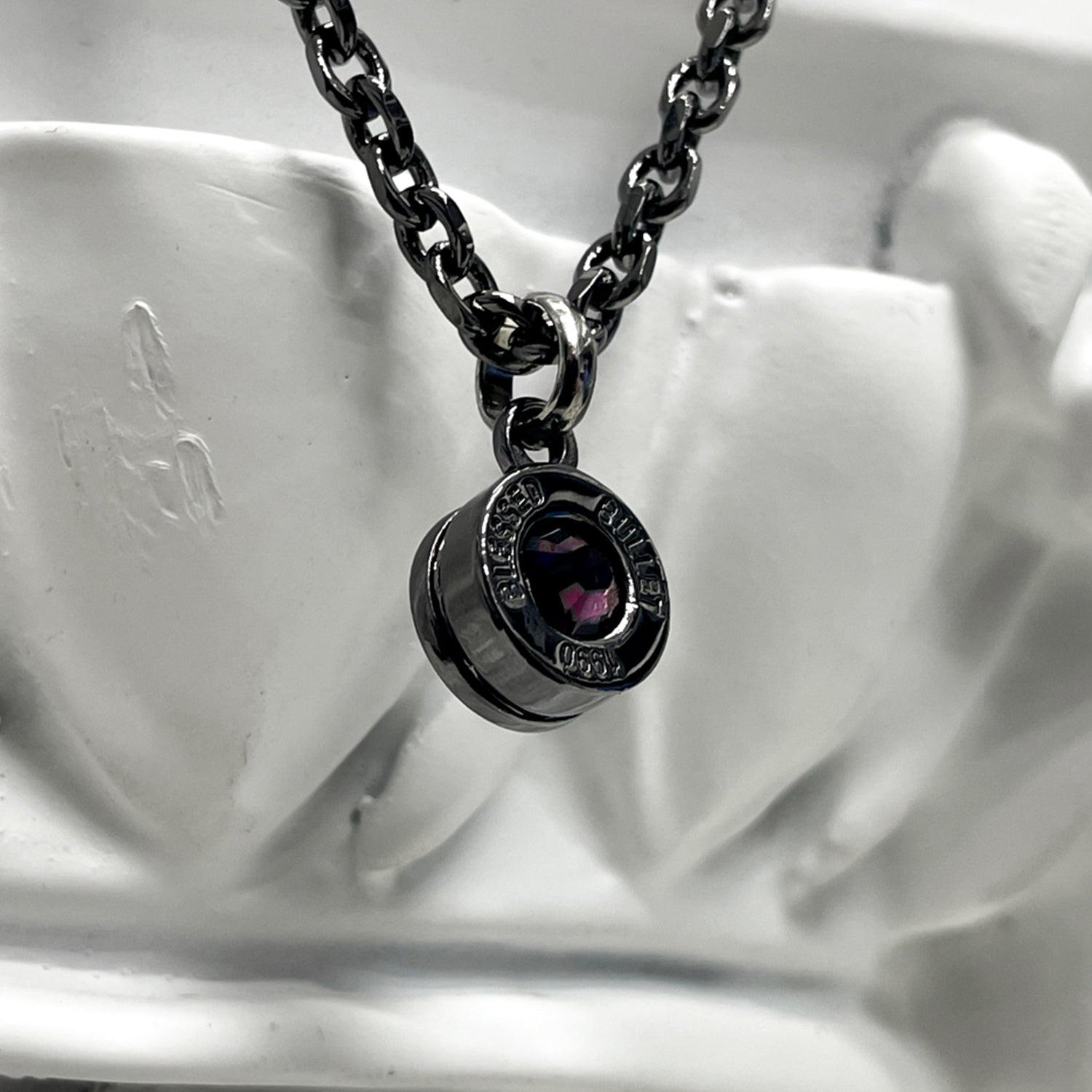 Bullet Back Necklace_black