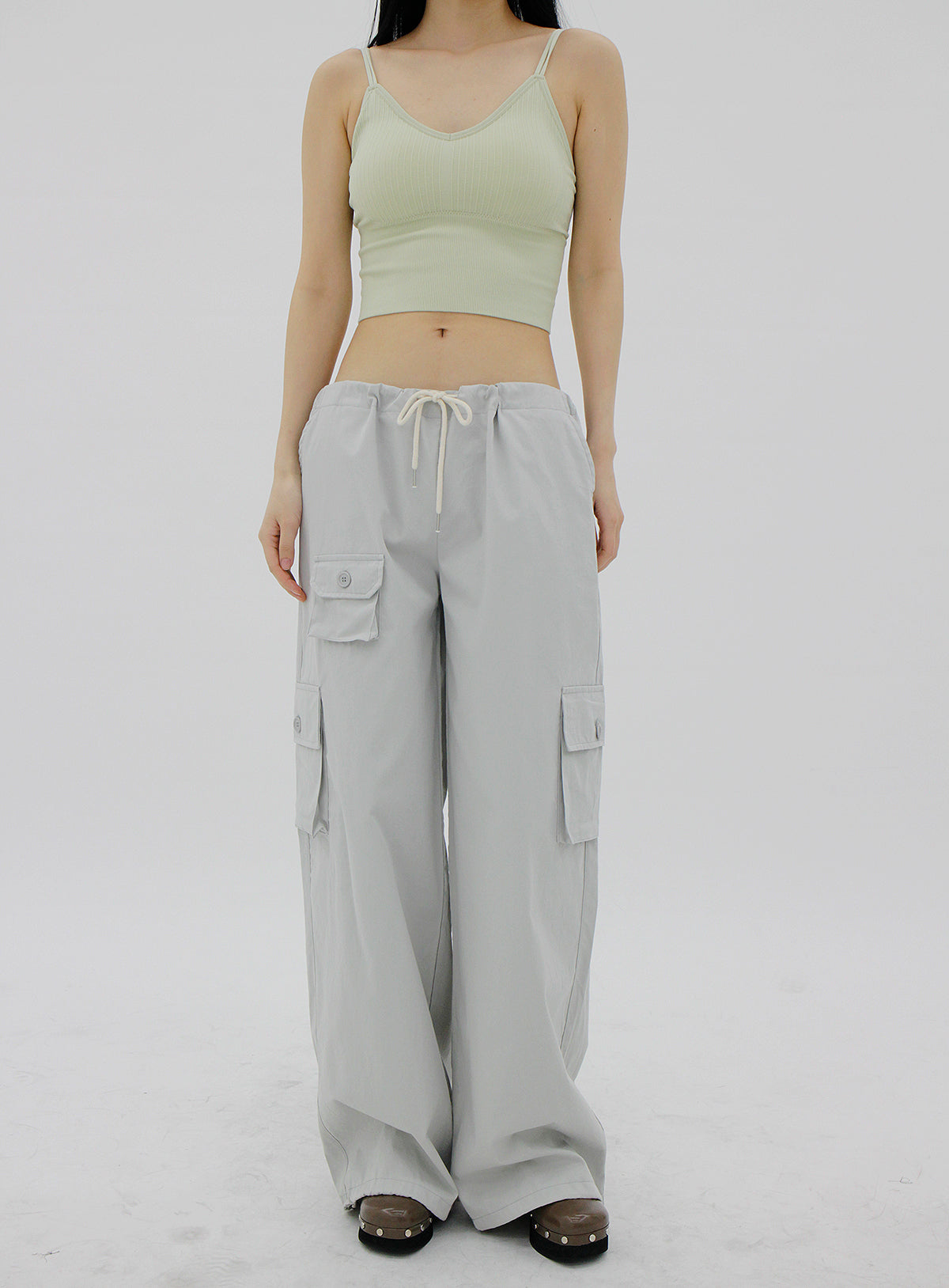 low-rise pocket-string gray trousers